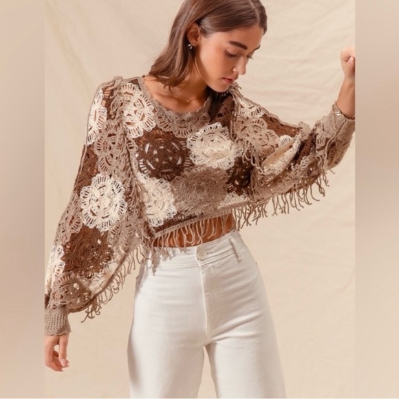 NWT So Me, Boutique Brand Brown Multi Flower Crochet Sweater - Picture 2 of 9